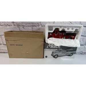 *BRAND NEW* First Gear Diecast 1960 B- Model Pumper Fire Truck Mack 1st 1:34 Red